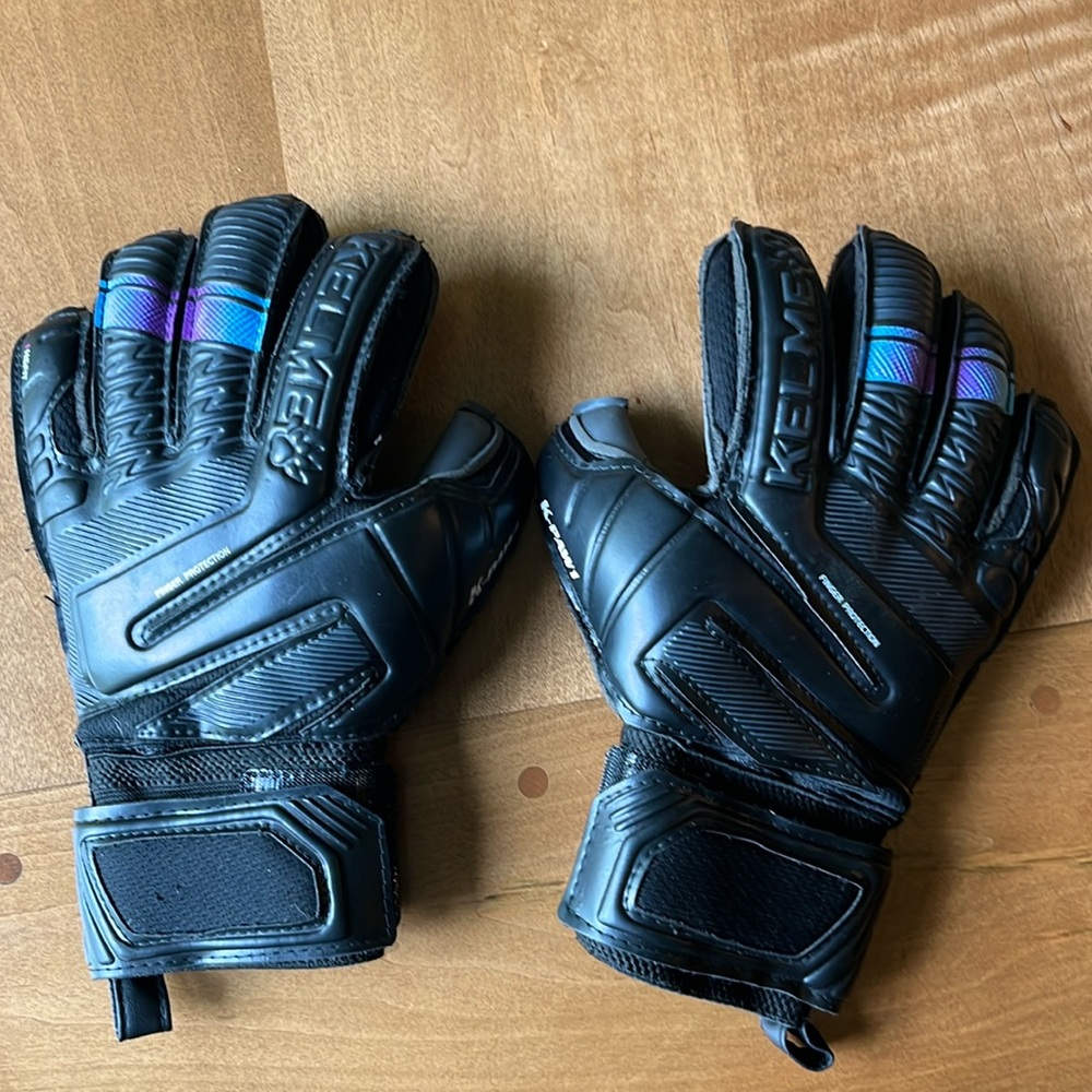 Kelme Goalie gloves K-PAW 1